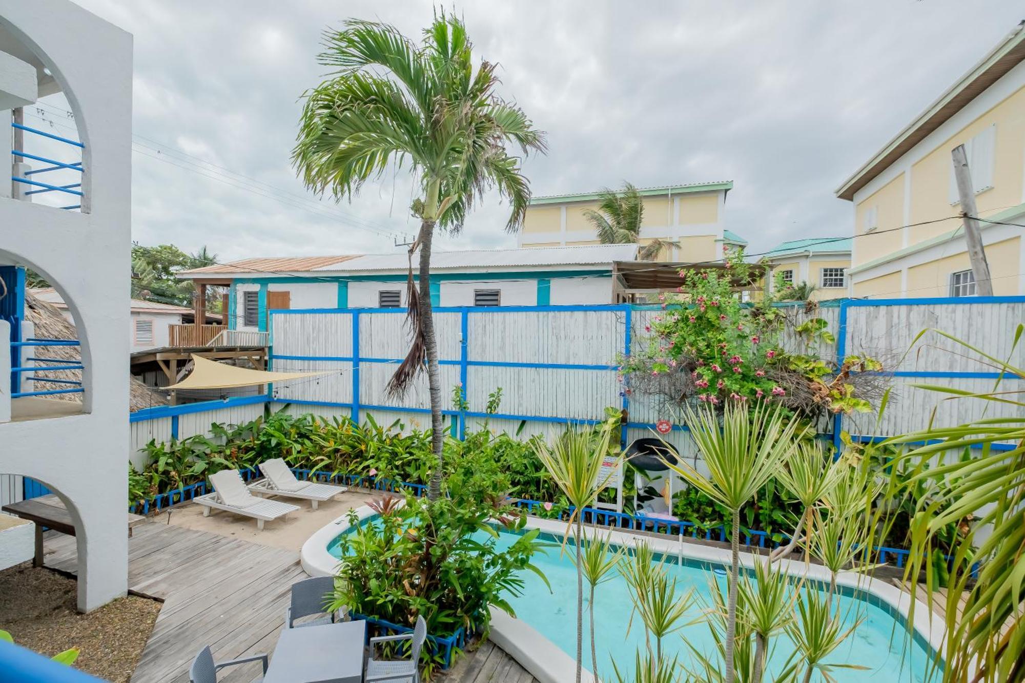 Seven Seas Resort San Pedro  Exterior foto